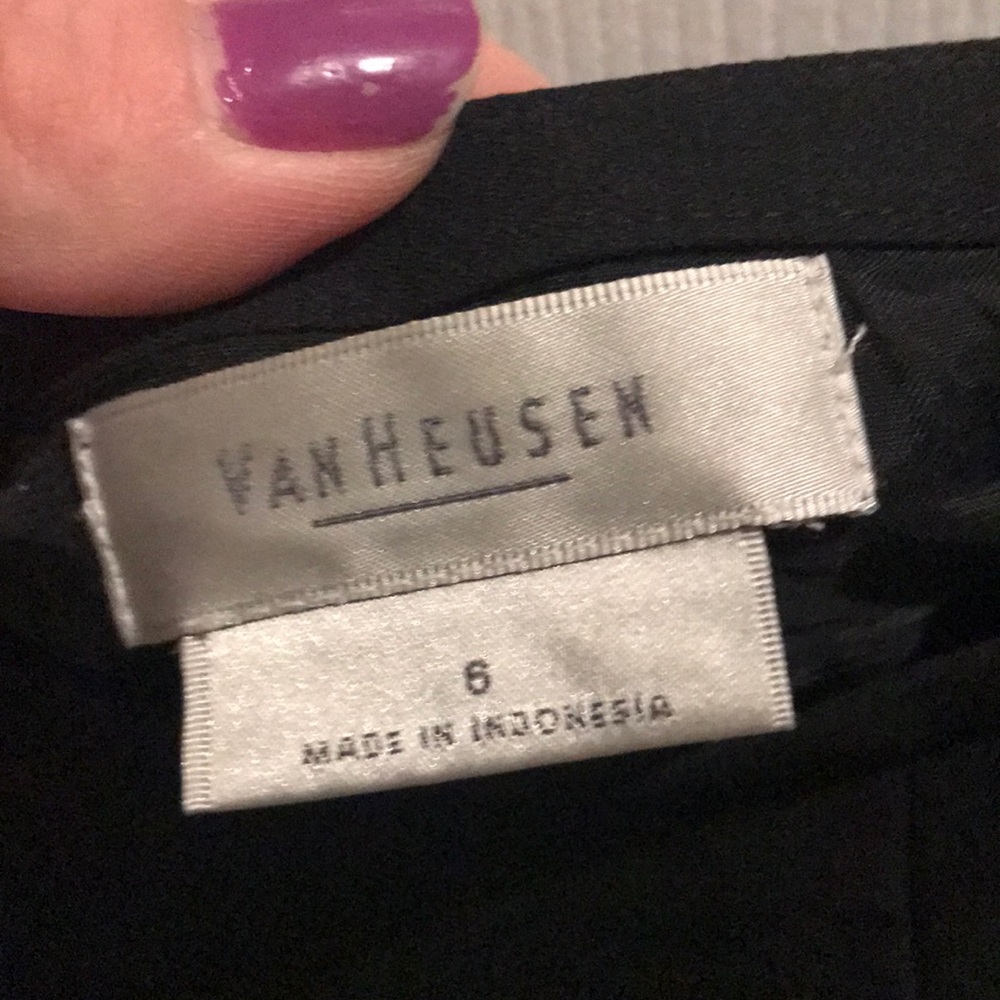 Skirt. W/zipper - Picture 2 of 2
